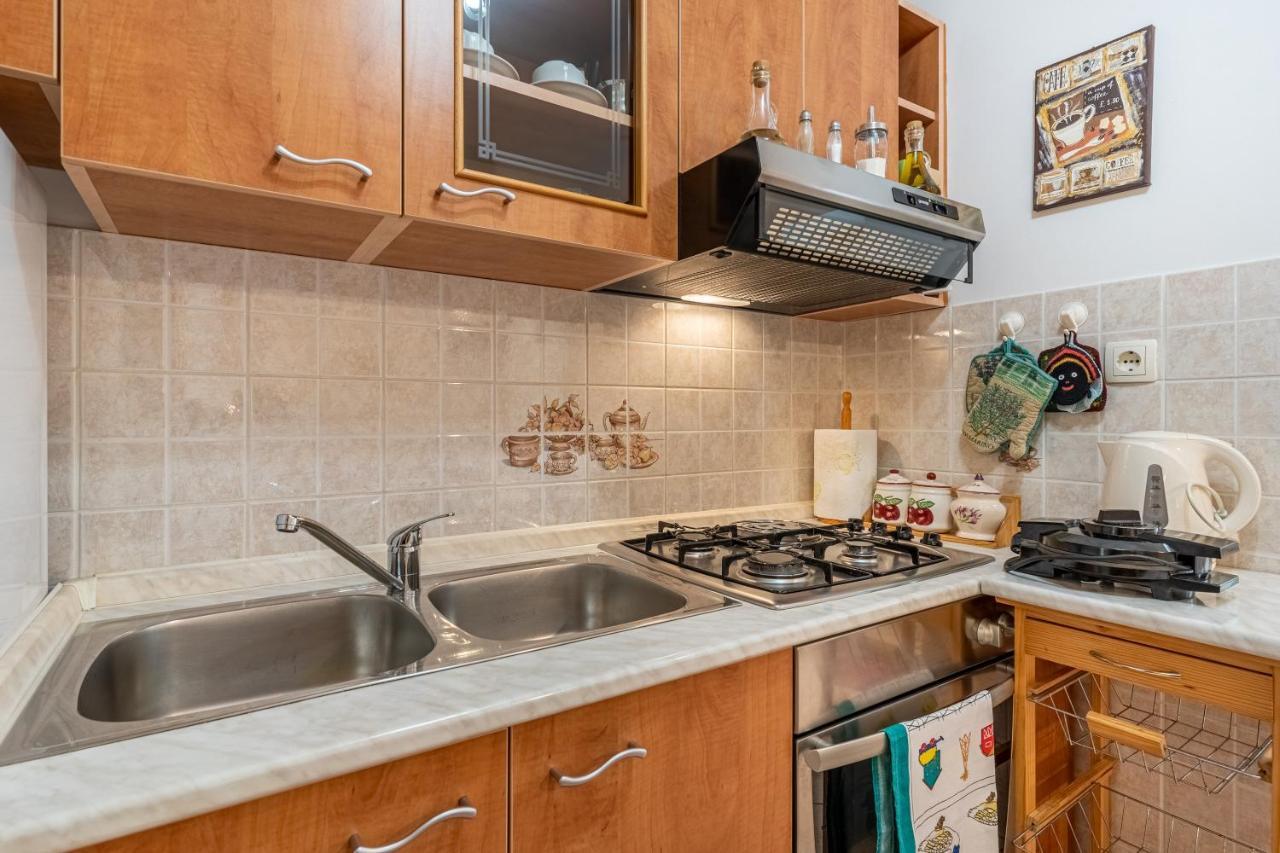 Kovacine Apartment Cres Eksteriør bilde